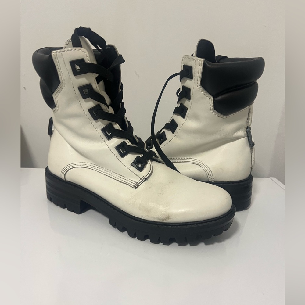 White K&K boot. - Picture 2 of 3